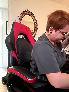 Sweetleeahxx online show from October 22, 1:22 pm