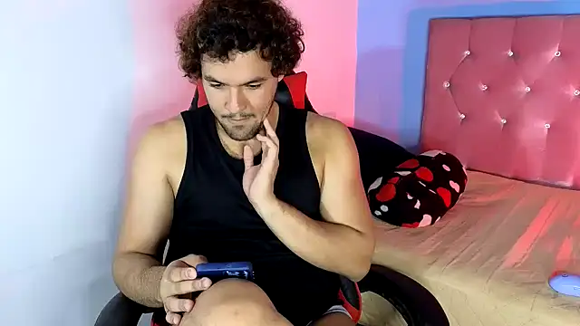 FreyrStyle online show from December 1, 8:31 pm