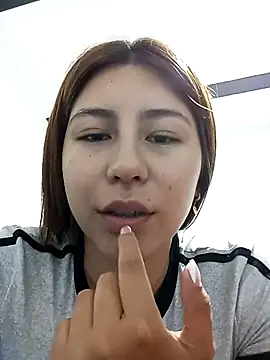 Snapshot of Sara_Brownx chatting on April 21, 2:37 am Sara Brownx online show from April 21, 2:37 am