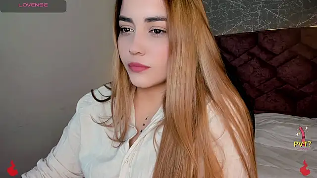Snapshot of Lucia_star__ chatting on December 12, 6:42 pm Lucia star   online show from December 12, 6:42 pm