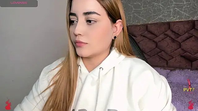 Snapshot of Lucia_star__ chatting on January 14, 7:53 pm Lucia star   online show from January 14, 7:53 pm