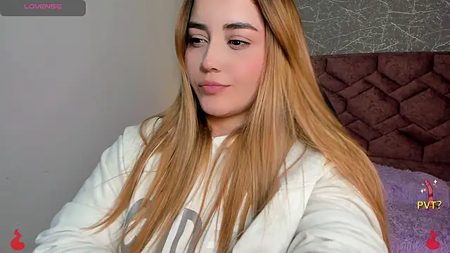 Snapshot of Lucia_star__ chatting on January 28, 10:56 pm Lucia star   online show from January 28, 10:56 pm