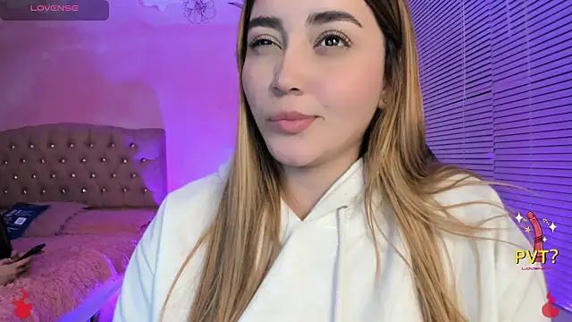 Snapshot of Lucia_star__ chatting on February 18, 2:38 am Lucia star   online show from February 18, 2:38 am