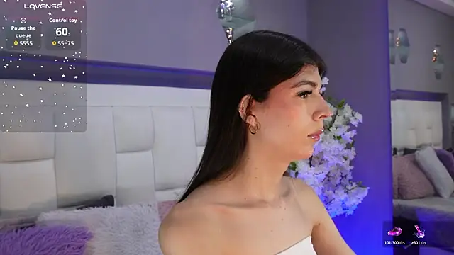 Snapshot of CuteAri chatting on December 2, 8:59 pm CuteAri online show from December 2, 8:59 pm