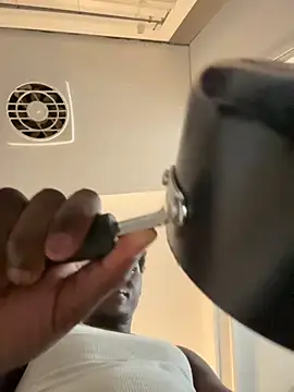 Snapshot of Festivitiesking1 chatting on October 13, 11:38 pm Festivitiesking1 online show from October 13, 11:38 pm