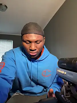 Festivitiesking1 online show from December 19, 4:58 pm