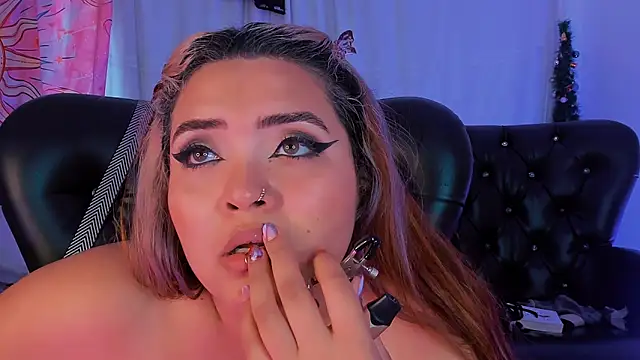 Agatha humidity online show from February 10, 9:36 pm