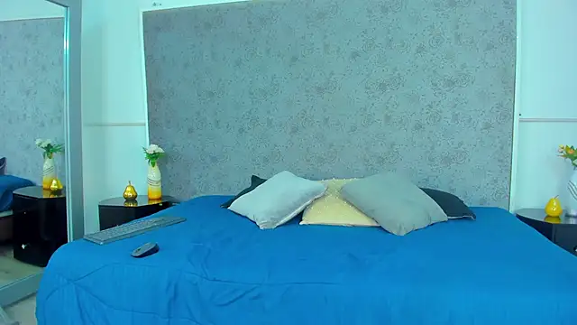 Latrellx7 online show from March 17, 11:42 am