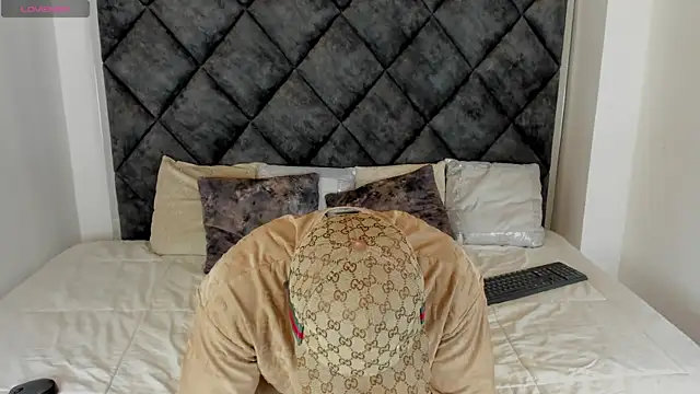 Latrellx7 online show from September 19, 3:08 am