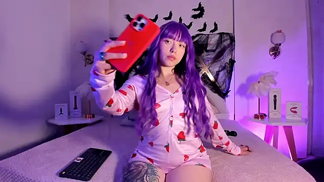 GigiVolkova online show from October 22, 4:57 am