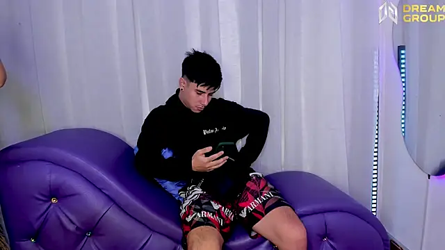 Yourslust  online show from November 3, 1:34 pm