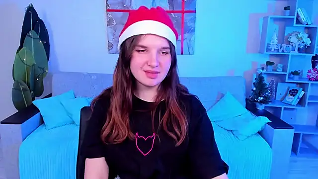 Snapshot of BonneyLove chatting on December 17, 8:21 pm BonneyLove online show from December 17, 8:21 pm