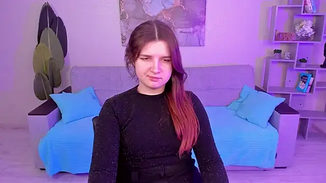 Snapshot of BonneyLove chatting on February 27, 9:47 pm BonneyLove online show from February 27, 9:47 pm