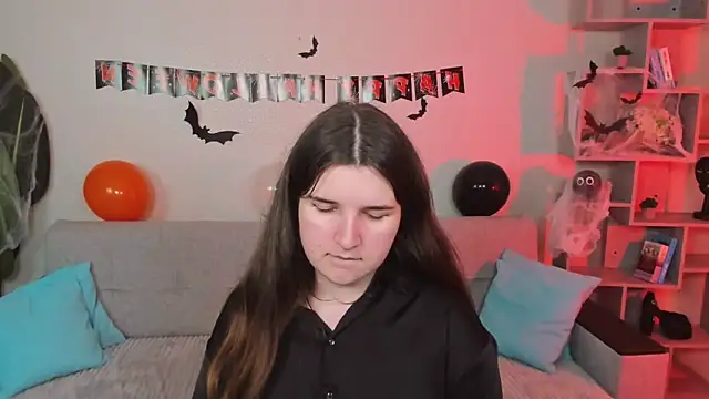 Snapshot of BonneyLove chatting on October 16, 9:49 pm BonneyLove online show from October 16, 9:49 pm