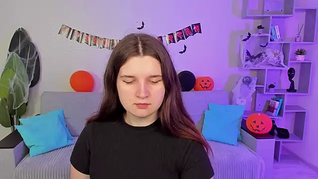 Snapshot of BonneyLove chatting on November 3, 5:36 pm BonneyLove online show from November 3, 5:36 pm