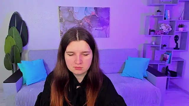 Snapshot of BonneyLove chatting on November 13, 7:13 pm BonneyLove online show from November 13, 7:13 pm