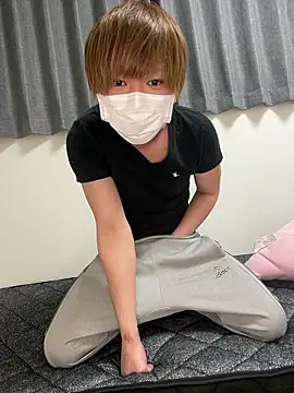 onimakura online show from March 12, 1:39 pm