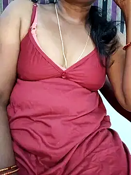 Snapshot of Indiandolly23 chatting on March 3, 4:24 pm Indiandolly23 online show from March 3, 4:24 pm