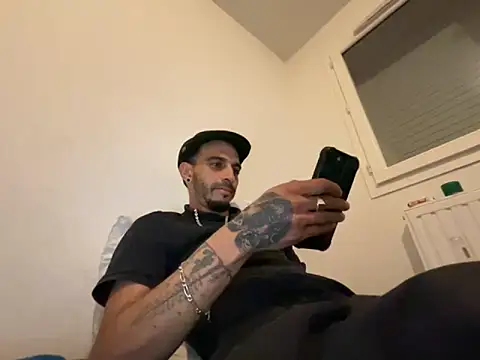 Rebeu313 online show from October 16, 9:27 pm