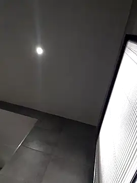 curvybigassqueen online show from April 8, 8:14 am