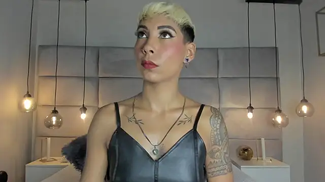 MiaMorgan  online show from February 1, 12:05 pm