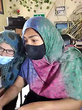 NAJWA-ARAB online show from December 10, 5:33 pm