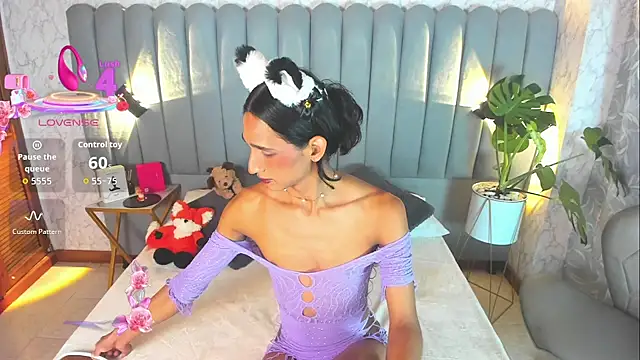 skyyfoxpraga online show from October 18, 12:39 pm