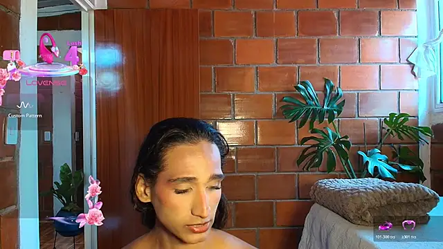 skyyfoxpraga online show from July 28, 2:13 pm