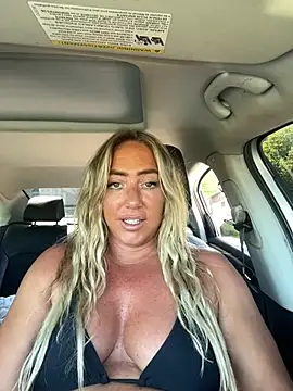sunshinekisses online show from May 31, 6:42 pm