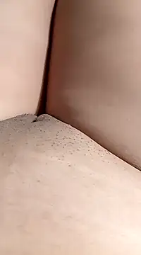 Khaleyssi online show from December 16, 4:27 pm