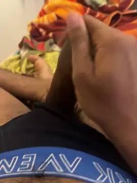 Snapshot of Theyoung_huge_dick chatting on December 27, 11:39 am Theyoung huge dick online show from December 27, 11:39 am