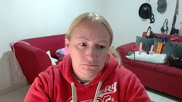 Snapshot of emperabigbootybigass chatting on February 16, 12:23 pm emperabigbootybigass online show from February 16, 12:23 pm