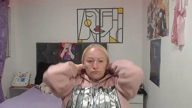Snapshot of emperabigbootybigass chatting on June 30, 12:28 pm emperabigbootybigass online show from June 30, 12:28 pm