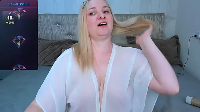 AnnaXCherri online show from February 28, 8:42 am