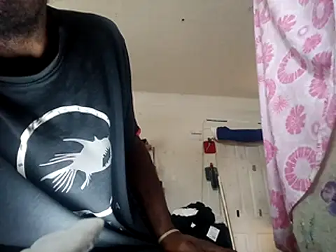 DevinToore online show from November 29, 6:00 pm