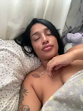 KatalinnaBrown online show from May 22, 12:11 pm