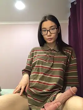 Snapshot of Milka23 chatting on January 16, 10:10 am Milka23 online show from January 16, 10:10 am