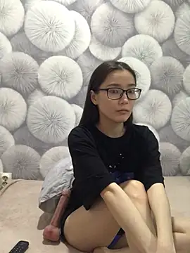 Snapshot of Milka23 chatting on March 2, 2:00 pm Milka23 online show from March 2, 2:00 pm