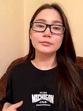 Snapshot of Milka23 chatting on October 9, 2:59 pm Milka23 online show from October 9, 2:59 pm