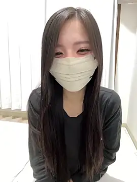 Momo-7777 online show from December 7, 5:20 pm