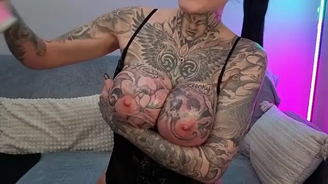 MeganWitch online show from March 1, 8:44 pm