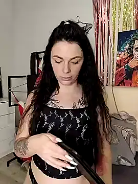 Snapshot of Lola_Hale chatting on December 24, 6:06 pm Lola Hale online show from December 24, 6:06 pm