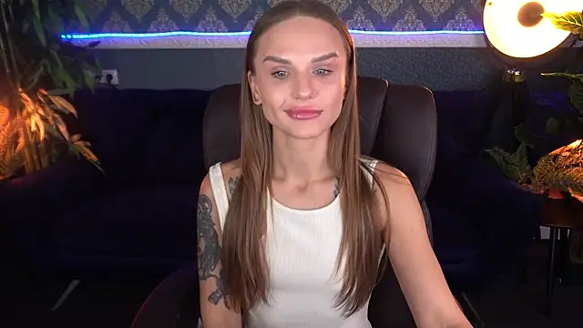 KiraGrayy online show from November 11, 1:55 pm