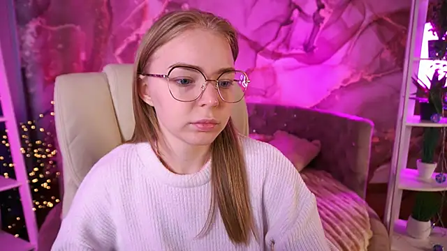 EmilySunshineS online show from March 19, 7:34 am