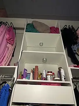 indyazinha online show from February 28, 4:41 pm