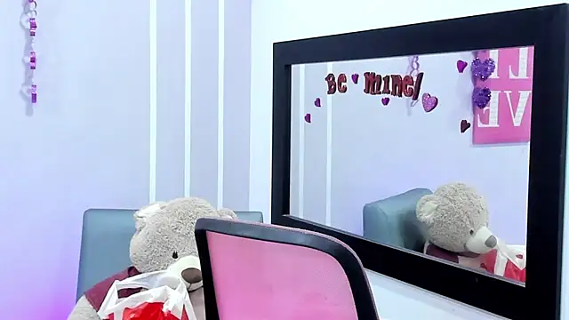 Andy Gamboa online show from March 7, 11:40 am