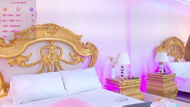 Snapshot of AshleyFerri chatting on March 19, 12:09 pm AshleyFerri online show from March 19, 12:09 pm