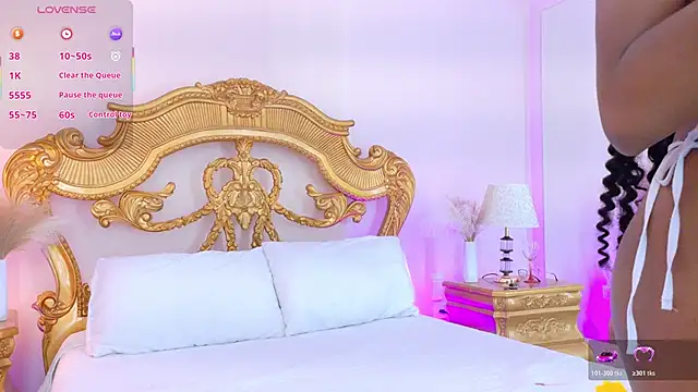 Snapshot of AshleyFerri chatting on March 24, 12:10 pm AshleyFerri online show from March 24, 12:10 pm