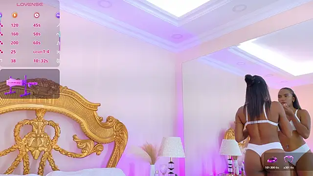 Snapshot of AshleyFerri chatting on April 15, 12:12 pm AshleyFerri online show from April 15, 12:12 pm