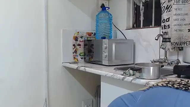 Hotty-boobsxxx online show from January 30, 9:58 pm